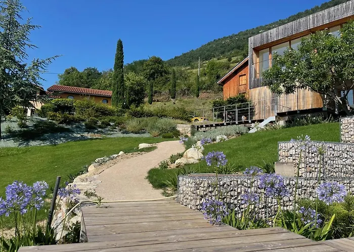 Suites & Balneo Chez L\'Habitant - Vue Panoramique Sur Le Vercors